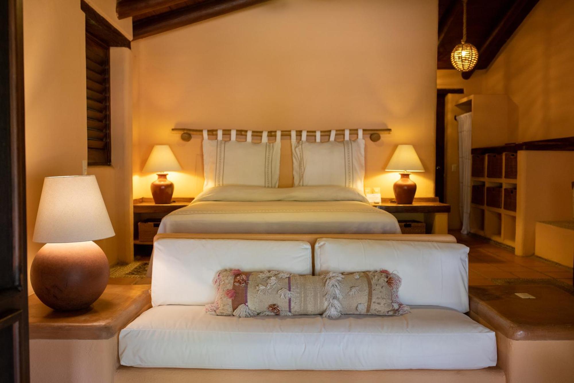 Puertas Paraiso Hotel Boutique ซีฮัวตาเนโค ภายนอก รูปภาพ