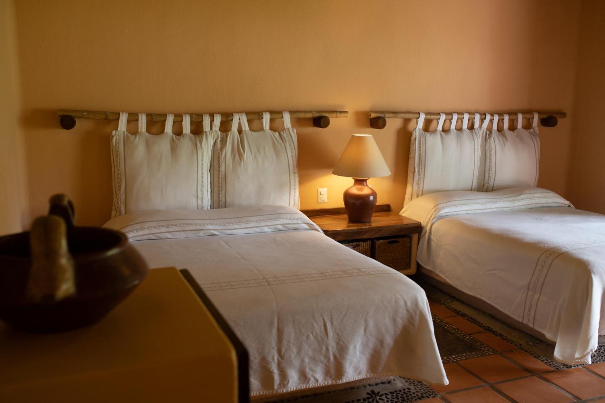 Puertas Paraiso Hotel Boutique ซีฮัวตาเนโค ภายนอก รูปภาพ